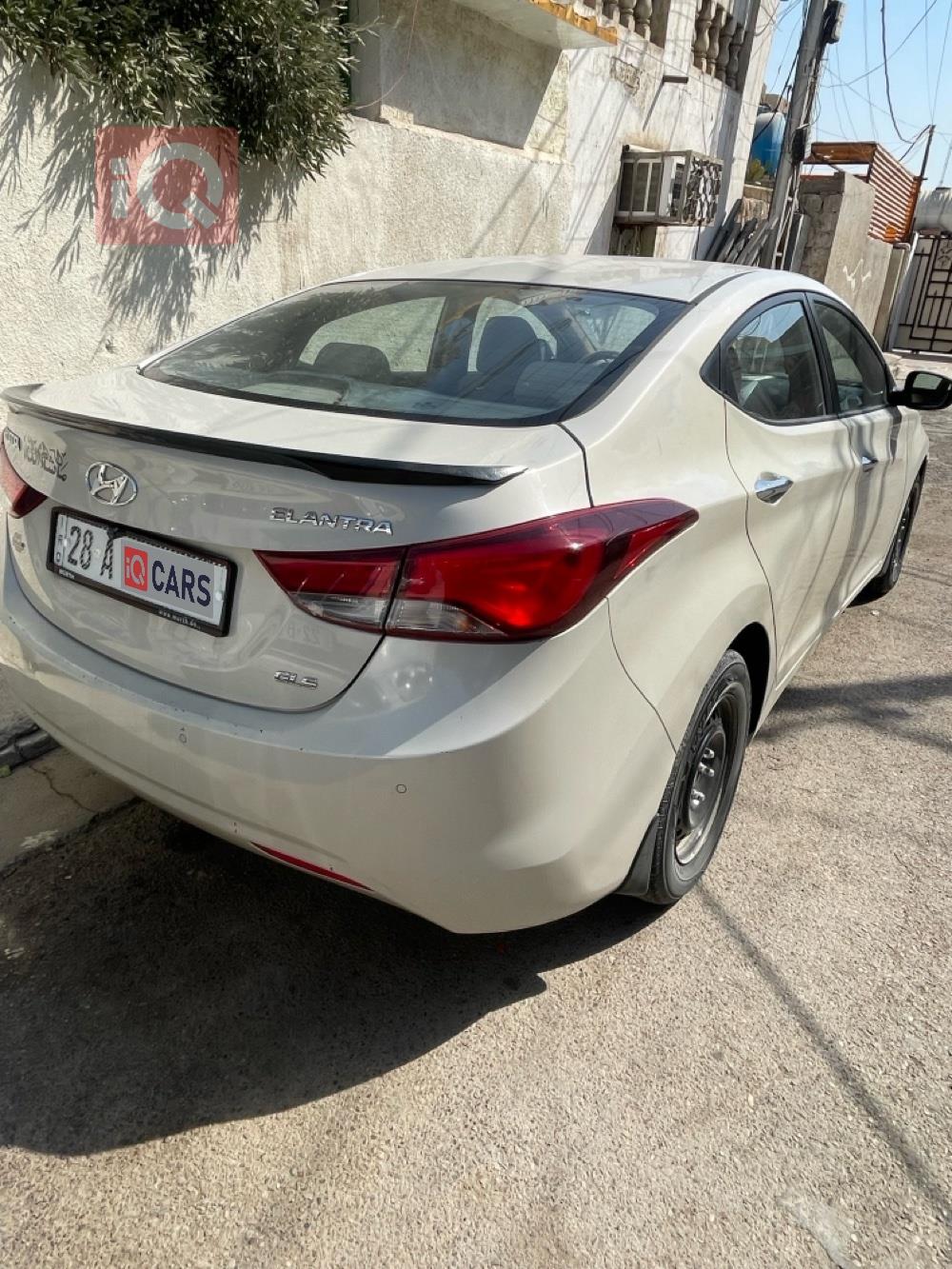 هيونداي النترا